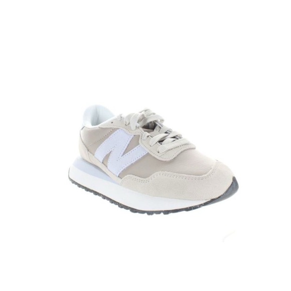 New Balance Women's Beige and White Sneakers - Picture 2 of 15
